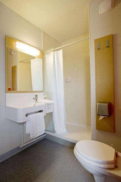B&B Hotel Paris Romainville Noisy-Le-Sec Værelse billede