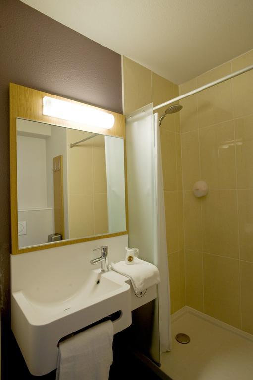 B&B Hotel Paris Romainville Noisy-Le-Sec Værelse billede